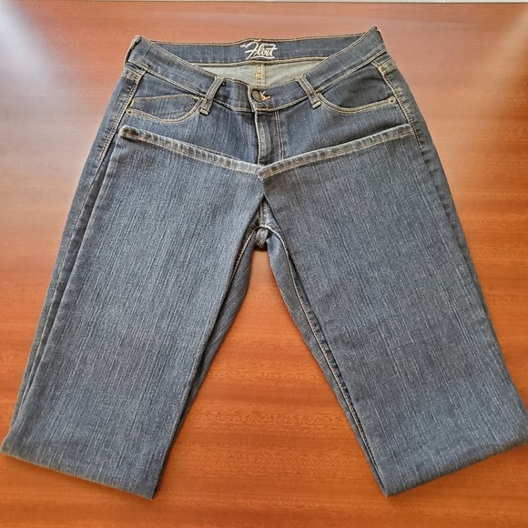 Old Navy The Flint - Picture 4 of 8